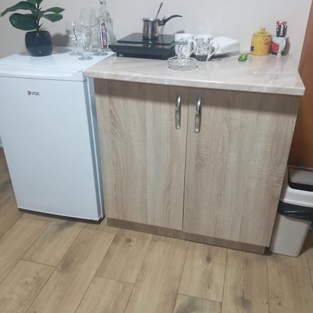 Aris Lux Apartment Ni Екстериор снимка