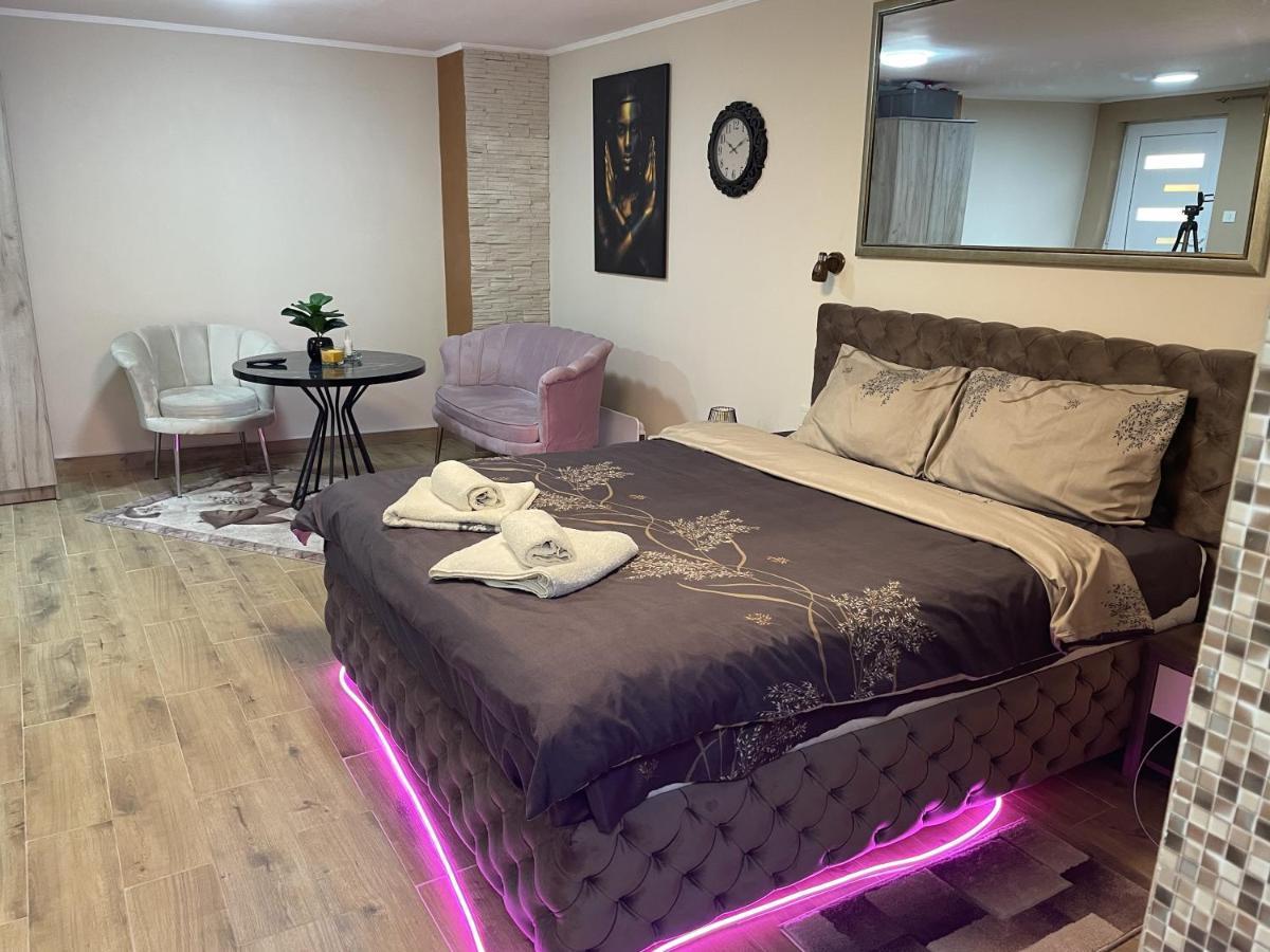 Aris Lux Apartment Ni Екстериор снимка